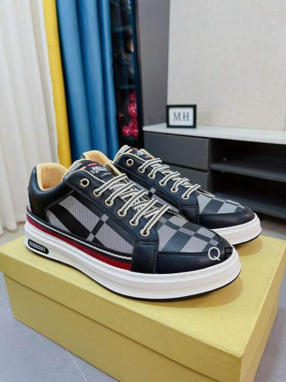 Picture of Burberry Shoes _SKUBurberrysz35-45F02971926